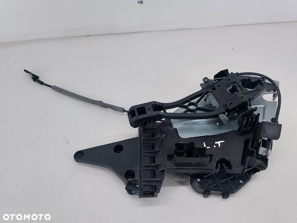 ZAMEK DRZWI LEWY TYŁ VOLVO S80 II ( 07-13 ) 30661074  986920-105 - 1