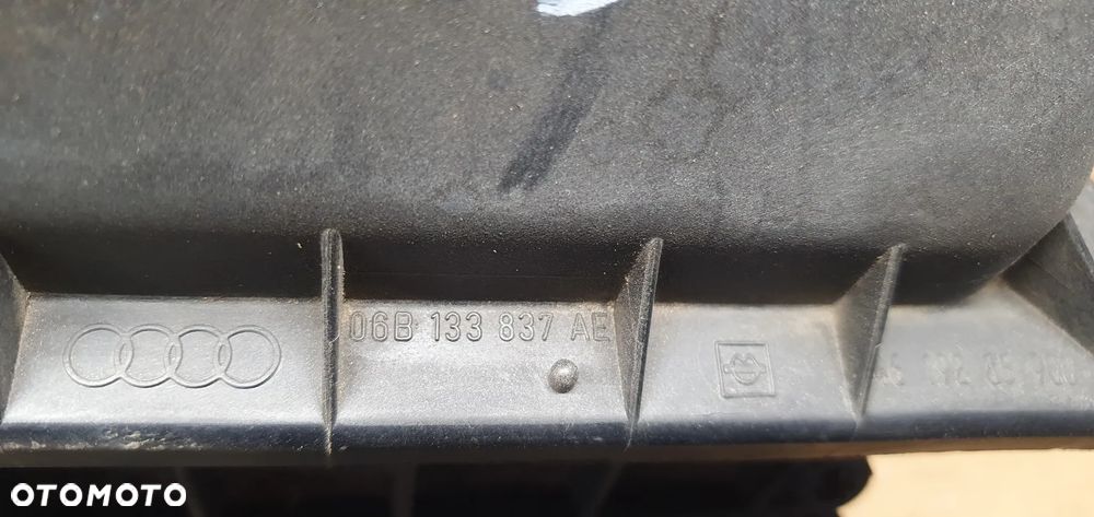 Obudowa filtra powietrza Audi A4 B6 06B000183 06B133837AE - 7