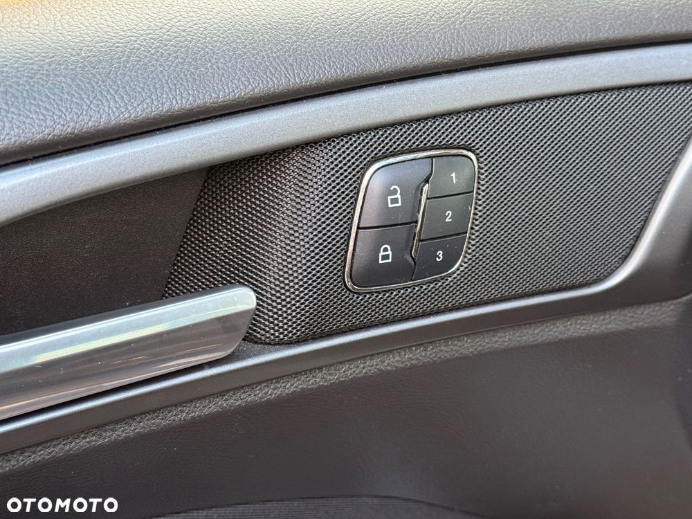 Ford Mondeo - 9