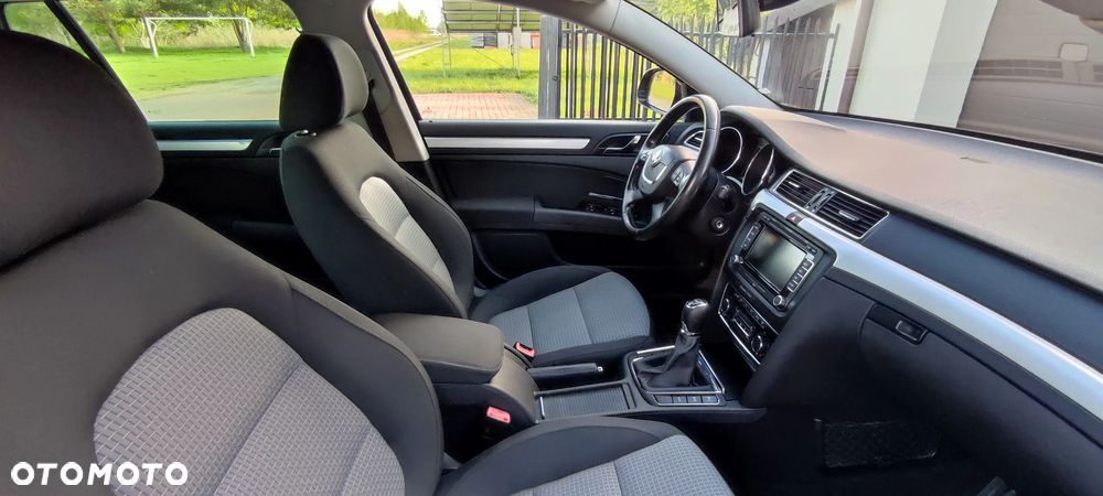 Skoda Superb 2.0 TDI Elegance - 8