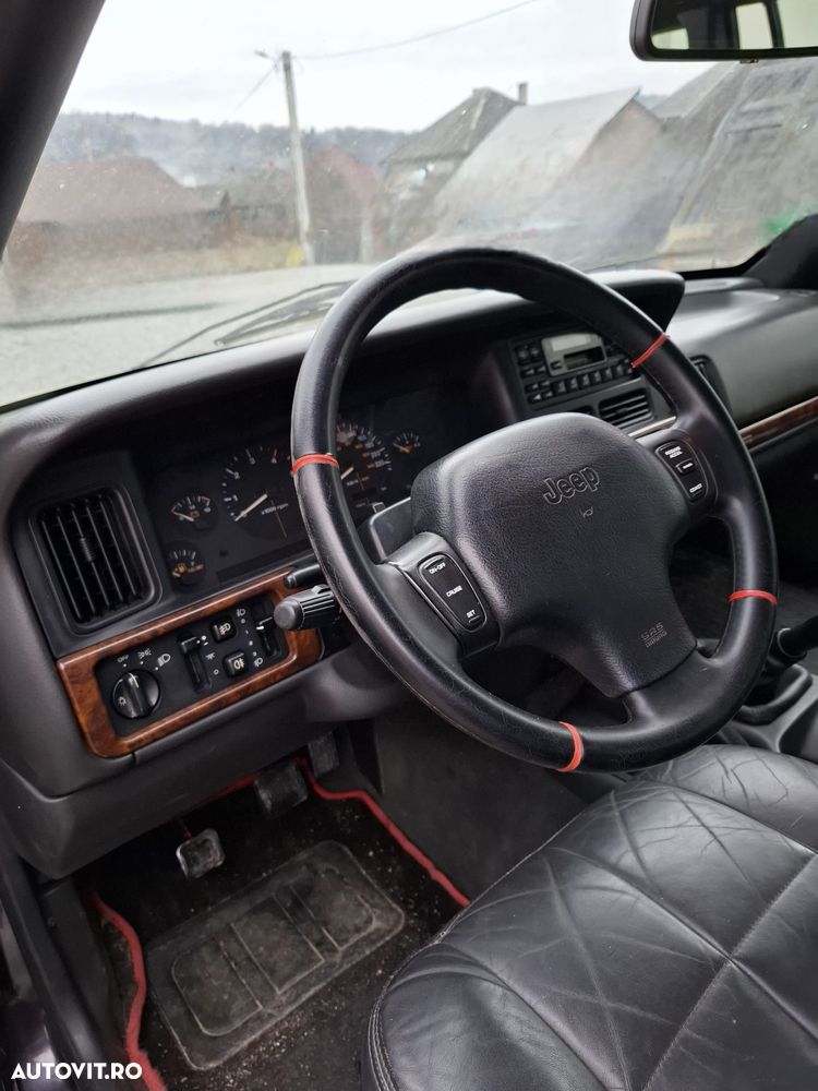 Jeep Grand Cherokee - 5