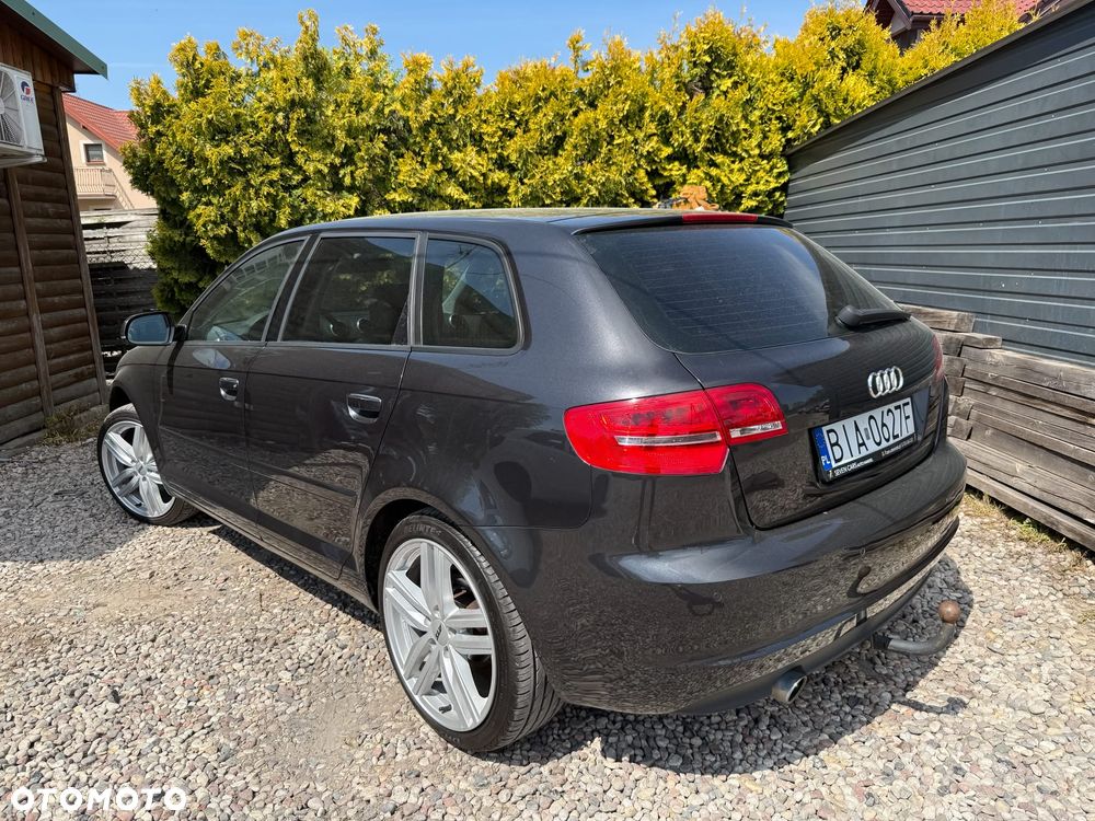 Audi A3 Sportback 1.6 TDI DPF Attraction - 7