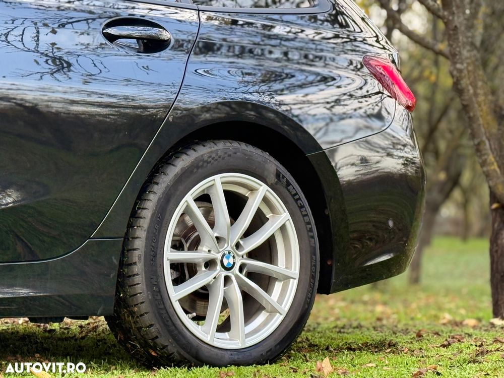 BMW Seria 3 320i AT - 30