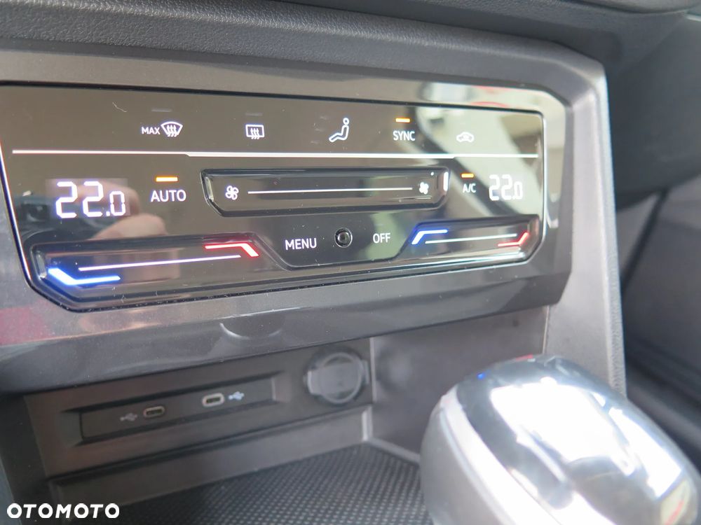 Volkswagen Tiguan - 24