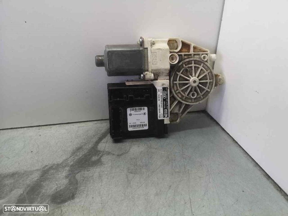 MOTOR ELEVADOR DE VIDRO FRONTAL DIREITO AUDI A3 2008 - 2