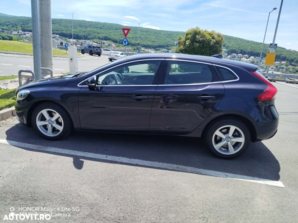 Volvo V40 D2 Basic - 3