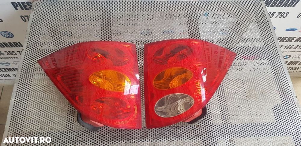 Lampa Stop Tripla Stanga Dreapta Peugeot 1007 Livram Oriunde In Tara - 1