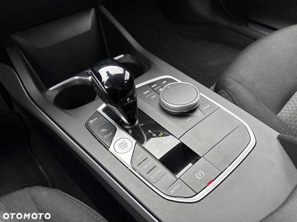 BMW Seria 1 - 16