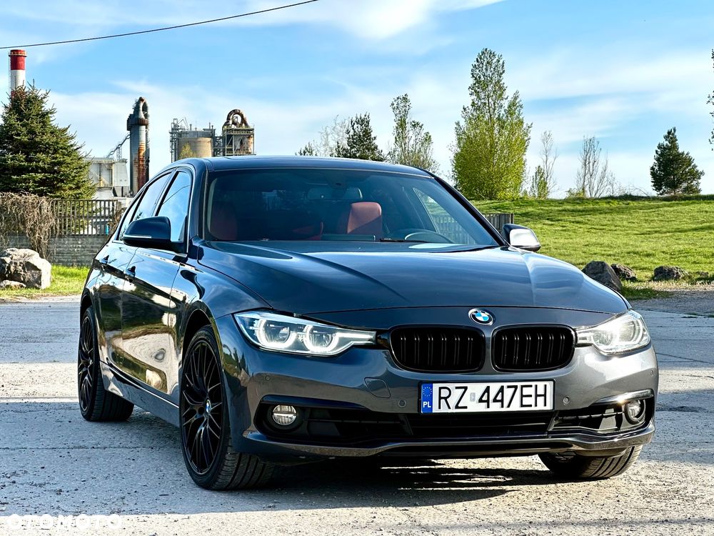 BMW Seria 3 330i xDrive Sport Line - 33