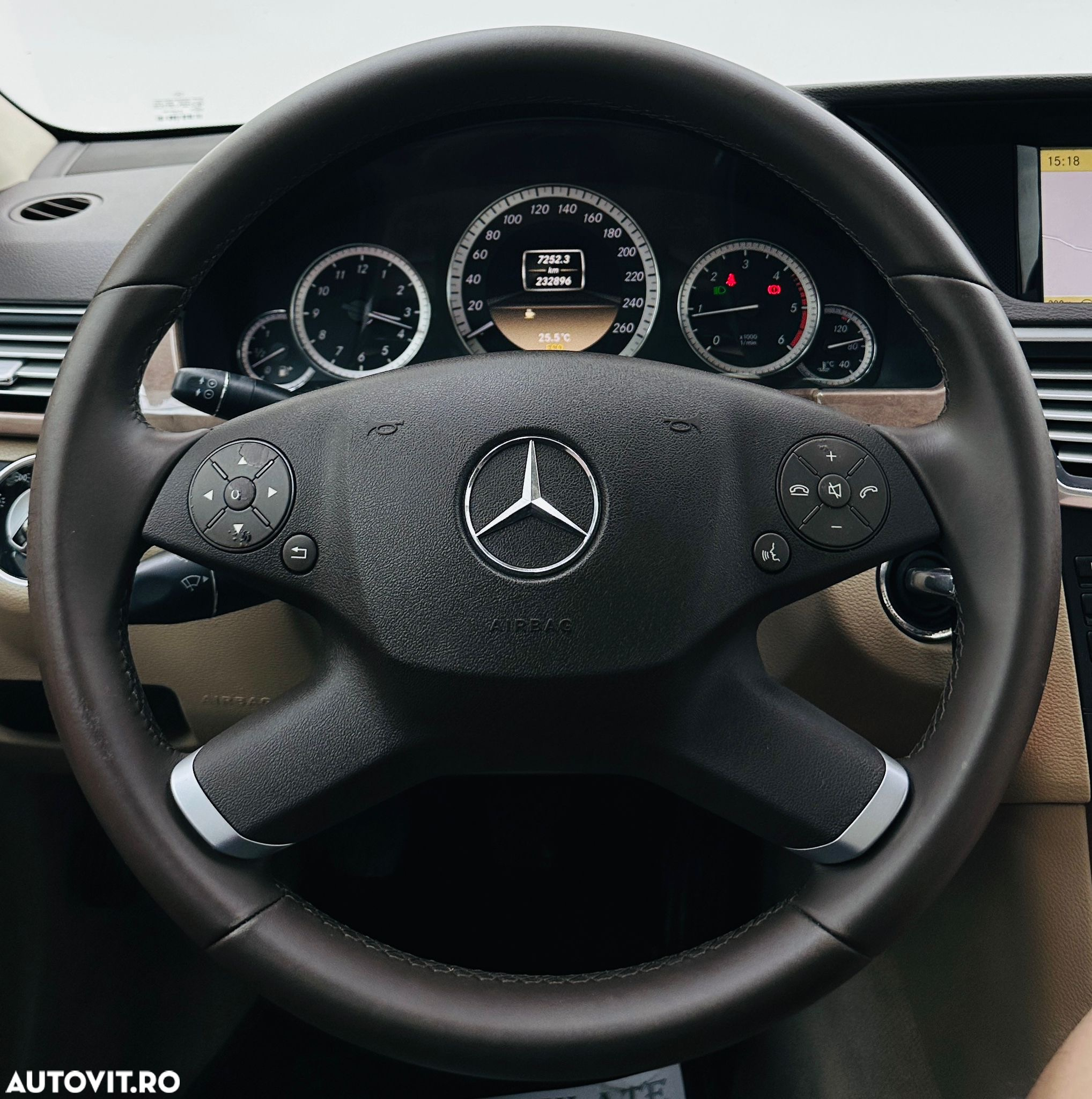Mercedes-Benz E - 37