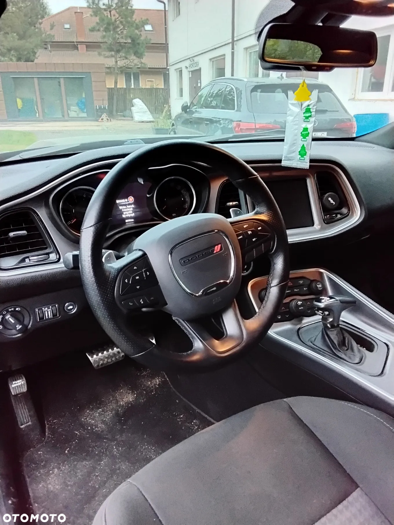 Dodge Challenger 6.4 Scat Pack - 8