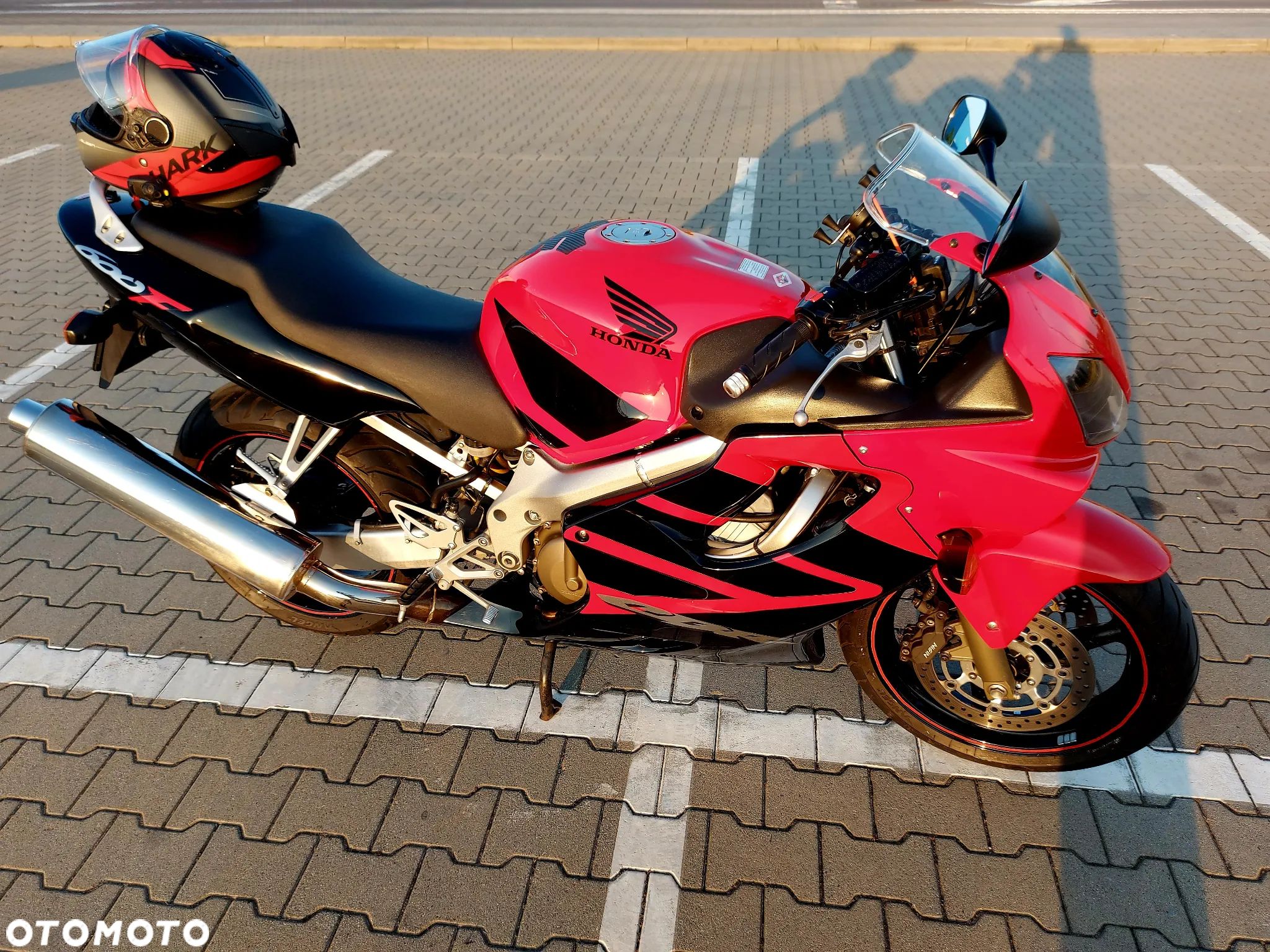 Honda CBR - 1