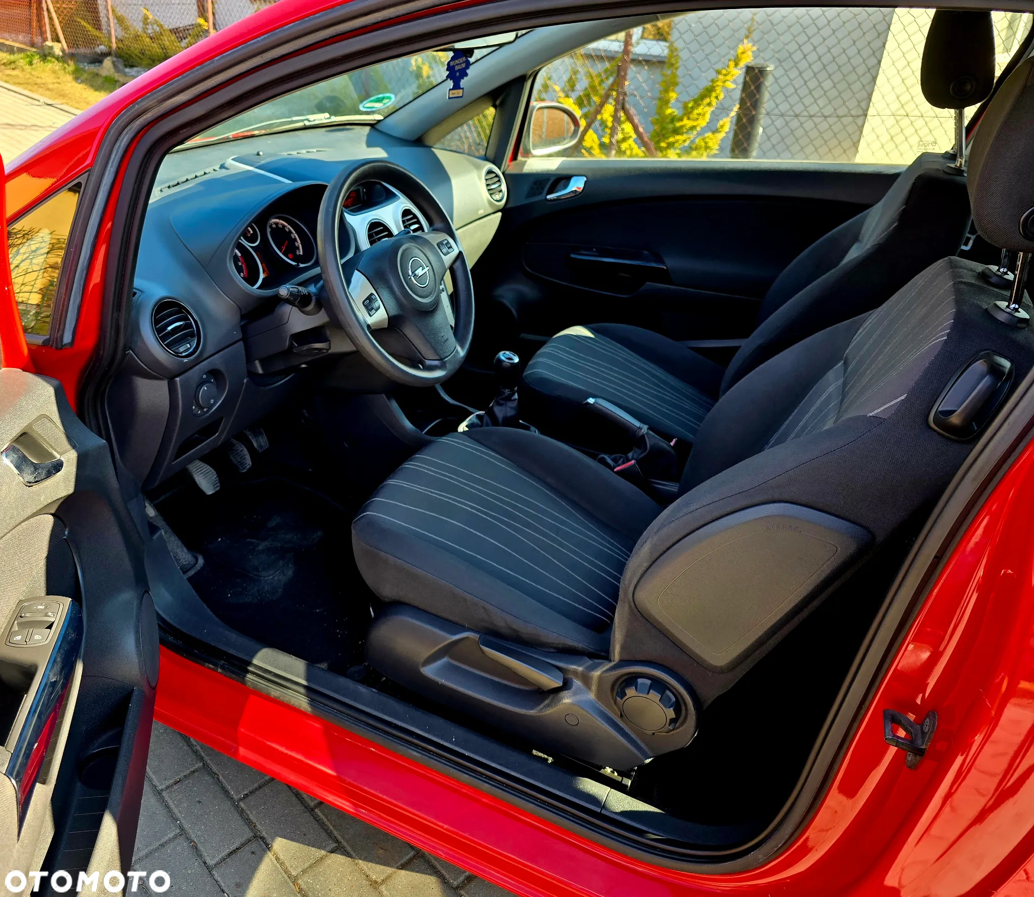 Opel Corsa 1.2 16V - 8