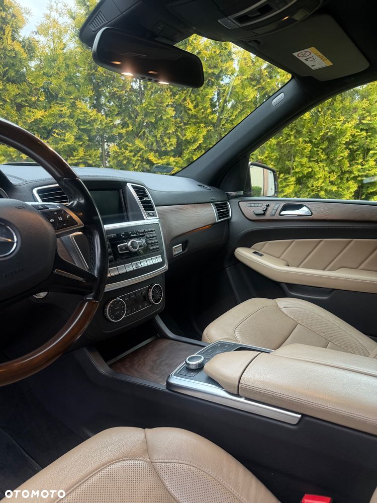 Mercedes-Benz GL 350 BlueTEC 4-Matic - 29