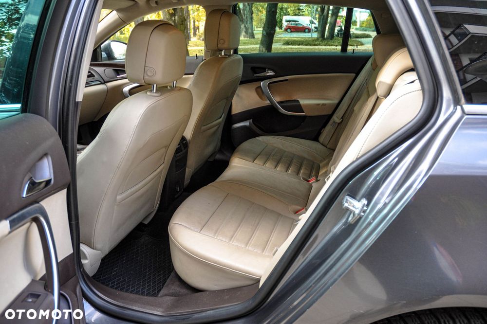 Opel Insignia - 8