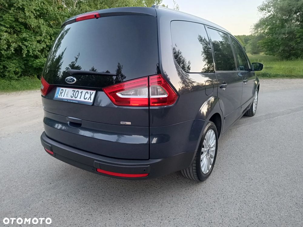 Ford Galaxy - 14