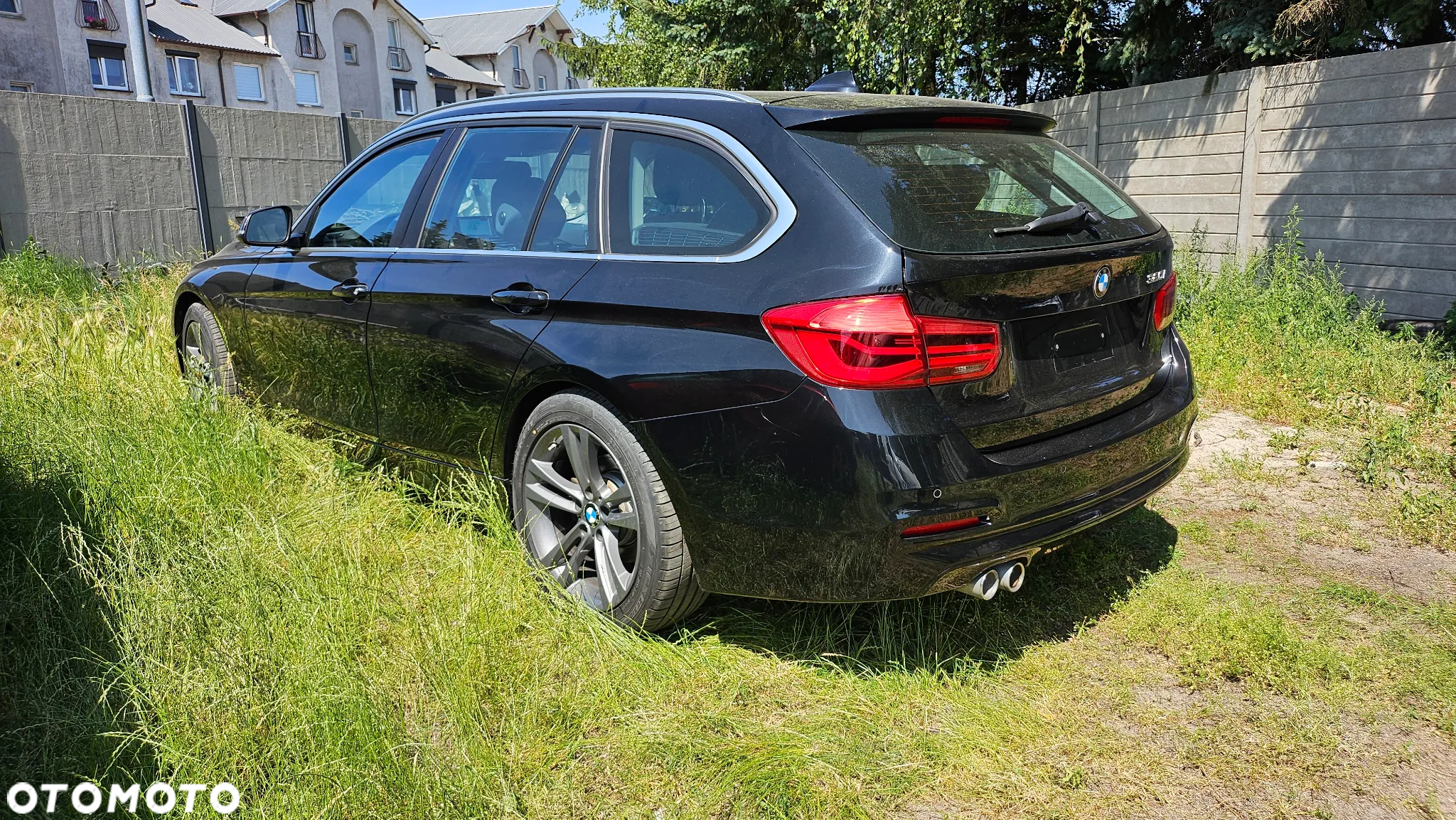 BMW Seria 3 320i Touring Luxury Line - 21