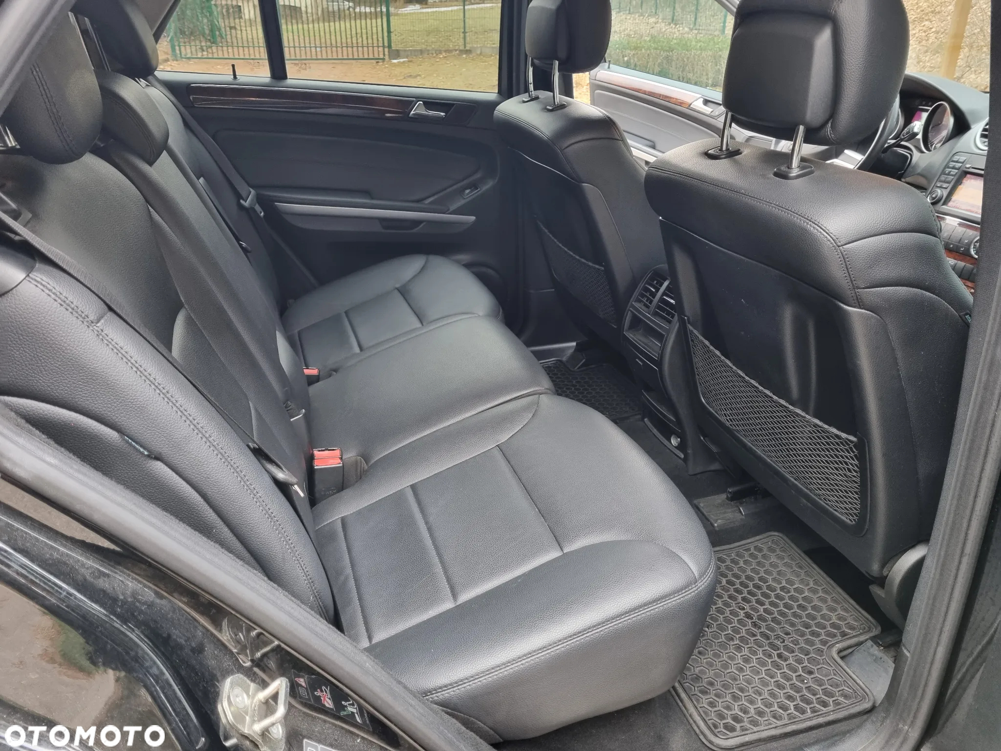 Mercedes-Benz ML 350 4-Matic - 10
