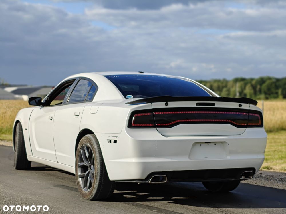 Dodge Charger - 12
