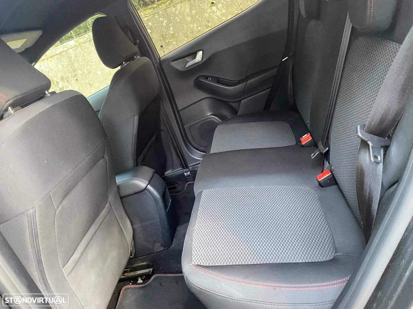 Ford Fiesta 1.0 EcoBoost ST-Line - 12