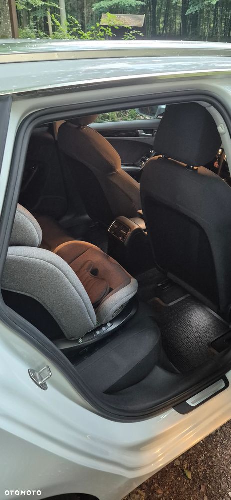 Audi A4 Avant 2.0 TDI DPF Ambiente - 10