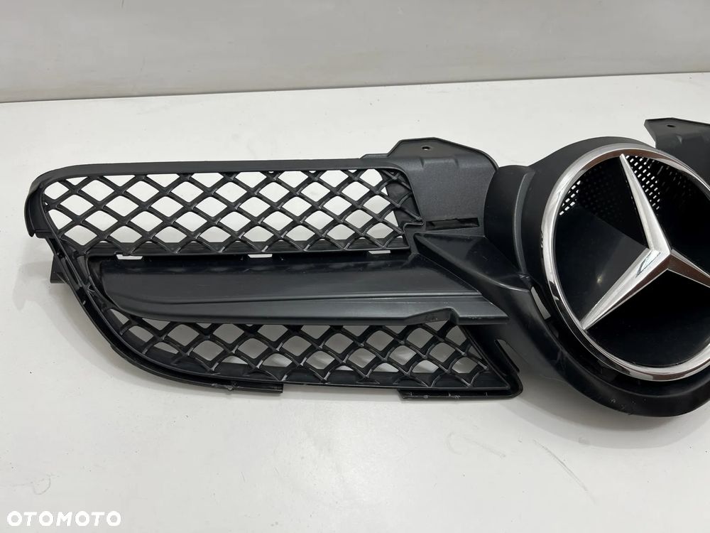 Grill atrapa chłodnicy stan BDB OE Mercedes SLK R171 W171 Lift Lifting A1718880260 - 15