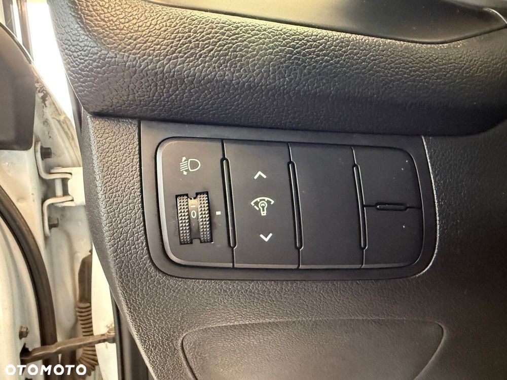 Kia Ceed - 21