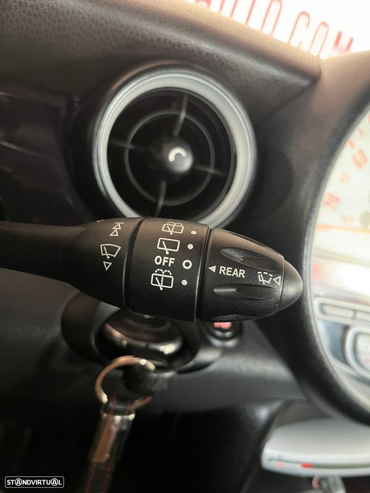 MINI 3 Portas Cooper D - 17