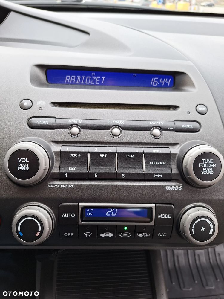 Honda Civic 1.8 Comfort - 21