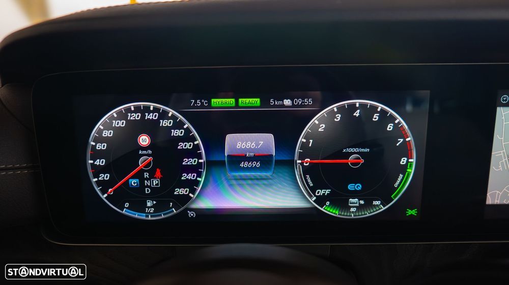 Mercedes-Benz E 300 e Exclusive Line - 15