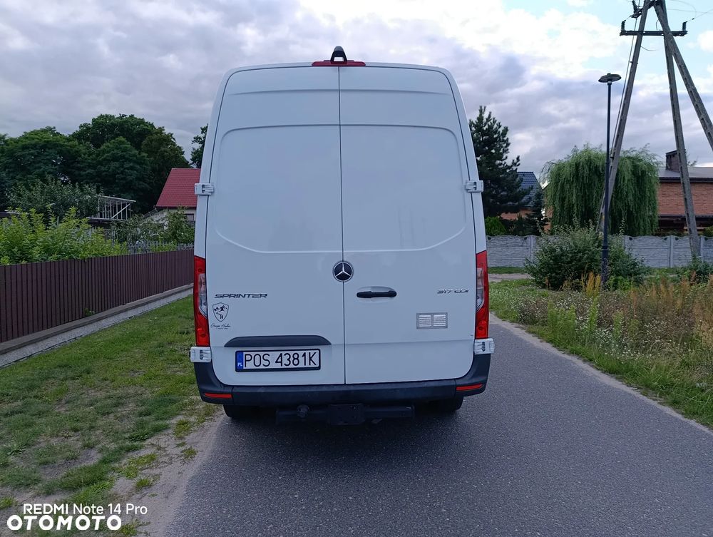 Mercedes-Benz Sprinter - 11