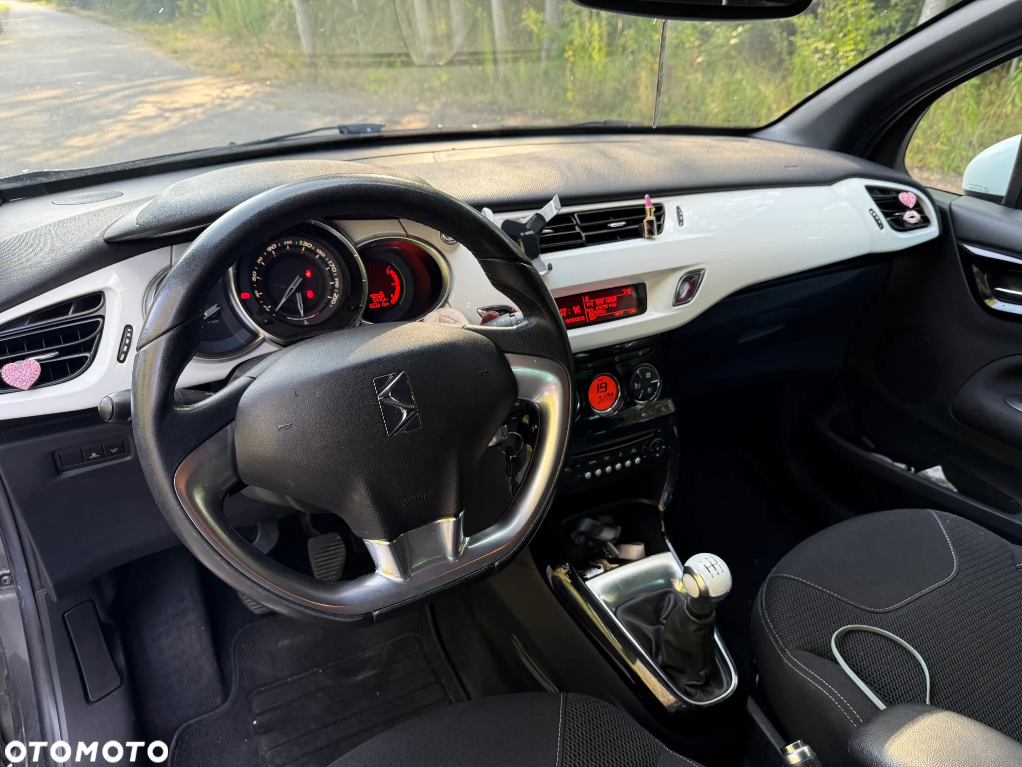 Citroën DS3 1.6 HDi SoChic - 10