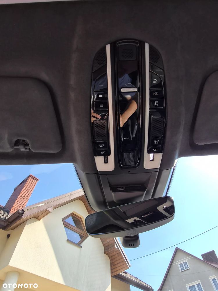 Porsche Cayenne S Platinum Edition - 33