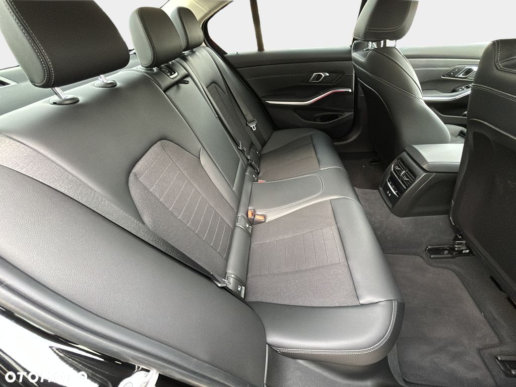 BMW Seria 3 - 6