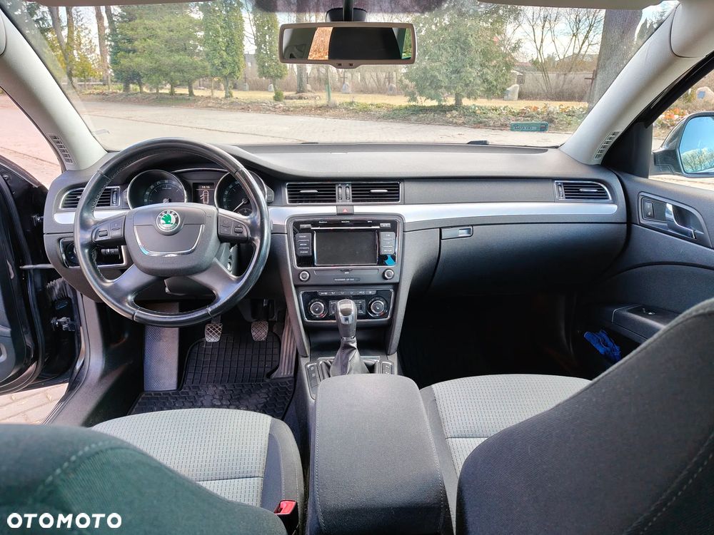 Skoda Superb 2.0 TDI Elegance - 6