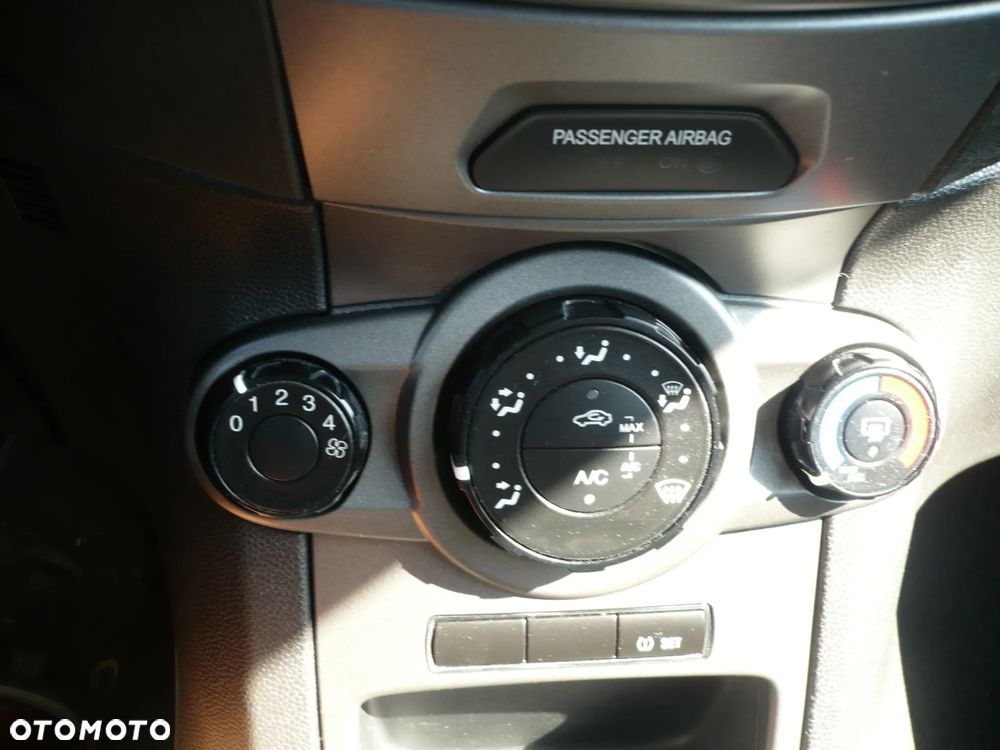 Ford Fiesta - 7