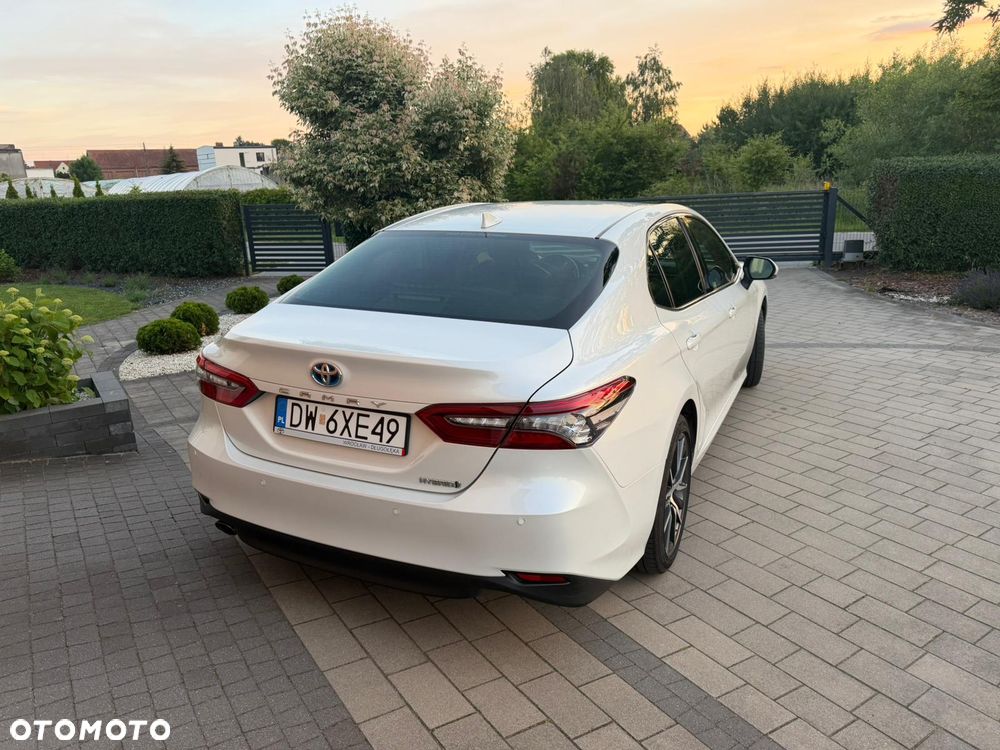 Toyota Camry 2.5 Hybrid Executive CVT - 25