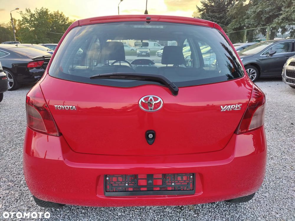 Toyota Yaris - 20