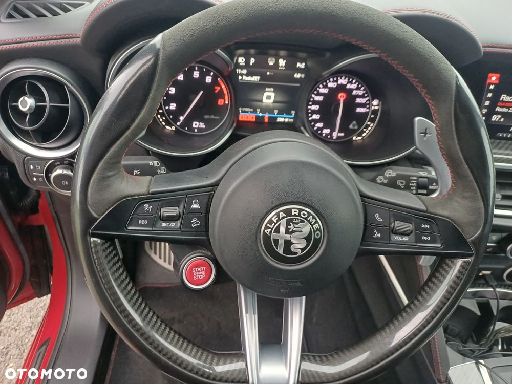 Alfa Romeo Stelvio V6 2.9 Bi-Turbo AT8-Q4 Quadrifoglio - 24