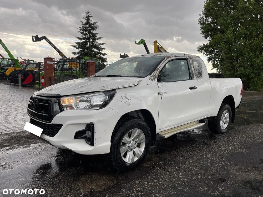 Toyota Hilux 4x4 Extra Cab Comfort - 22