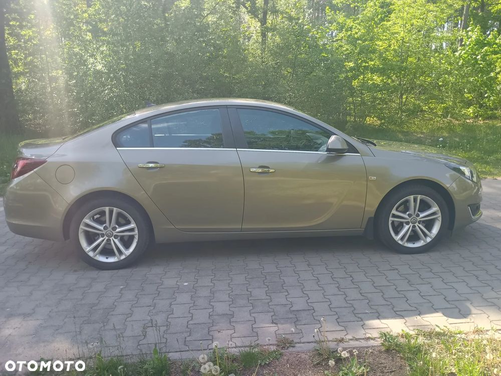 Opel Insignia 1.6 T Cosmo EU6 - 8