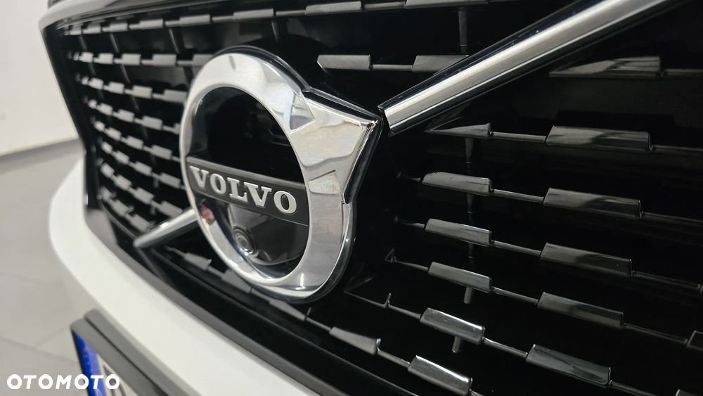 Volvo XC 40 D4 AWD Geartronic R-Design - 15