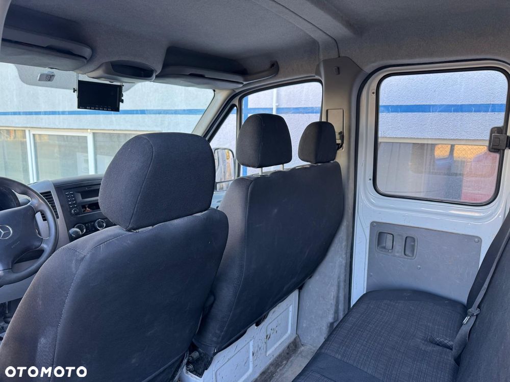 Mercedes-Benz Sprinter - 7