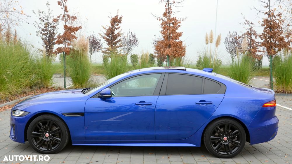Jaguar XE 2.0 AWD R-Sport - 11