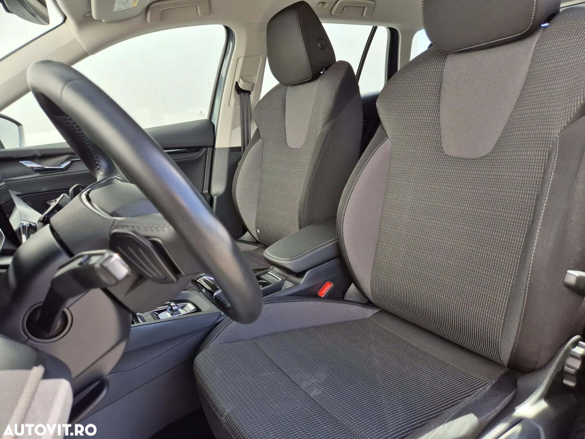 Skoda Octavia Combi 2.0 TDI DSG Ambition - 10