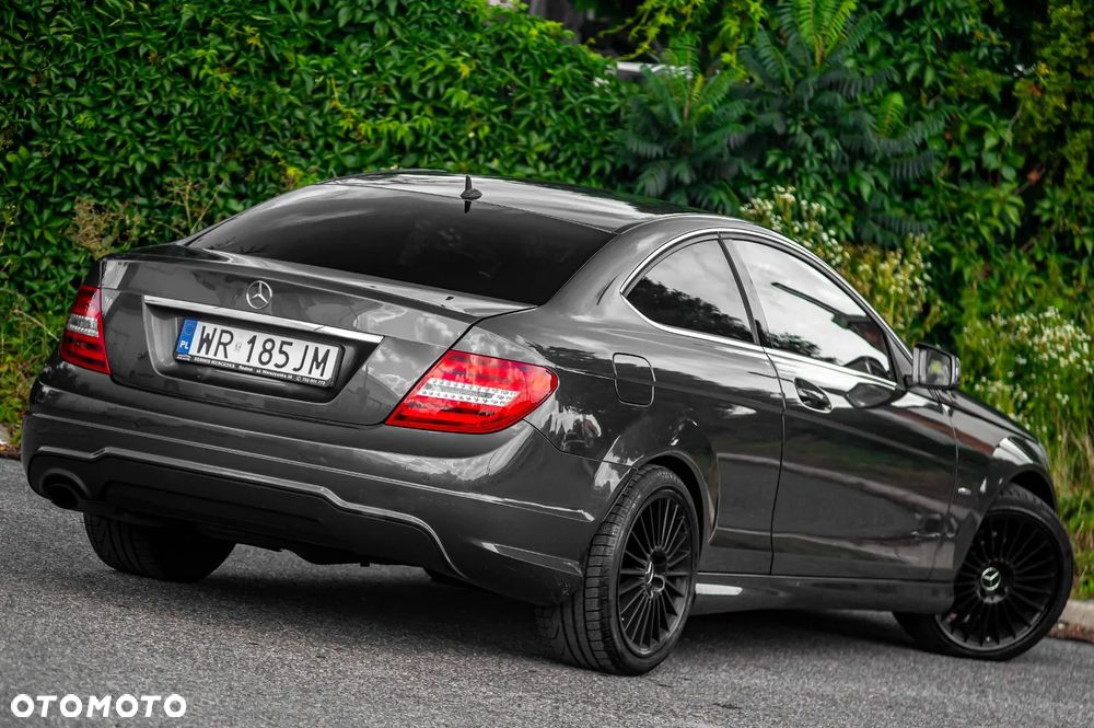 Mercedes-Benz Klasa C 180 BlueEFFICIENCY 7G-TRONIC - 16