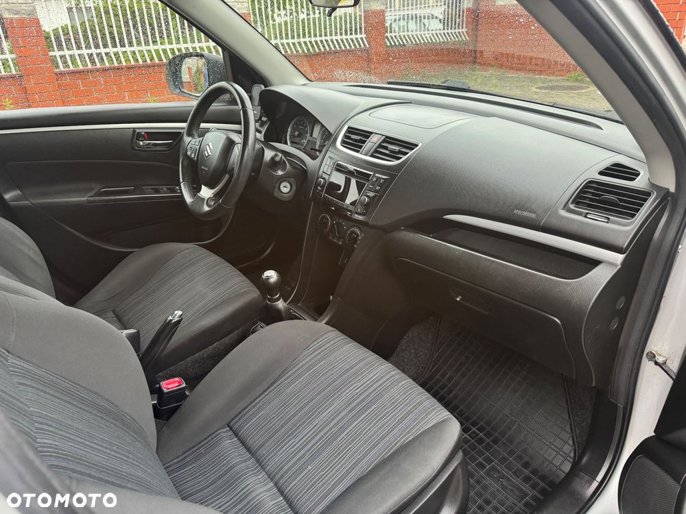 Suzuki Swift 1.2 Comfort Plus - 4