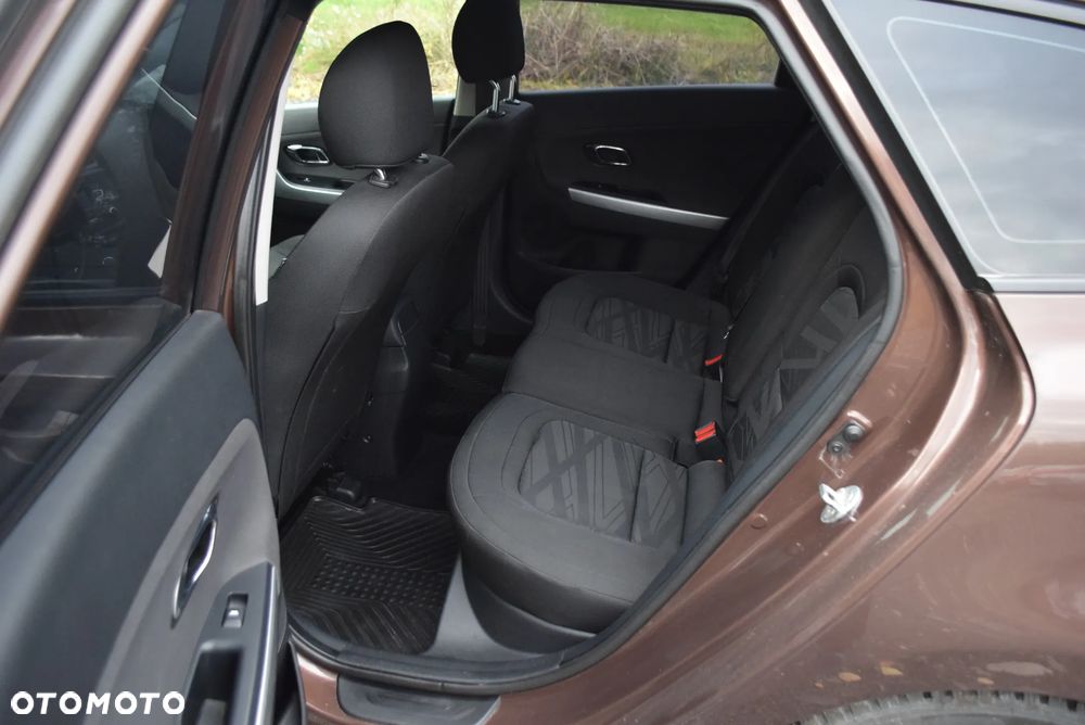 Kia Ceed 1.6 GDI Dream Team Edition - 16