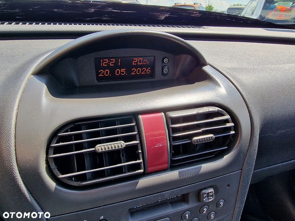 Opel Corsa 1.2 16V - 16