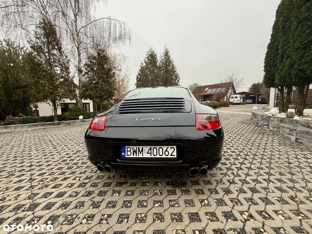 Porsche 911 Carrera - 6